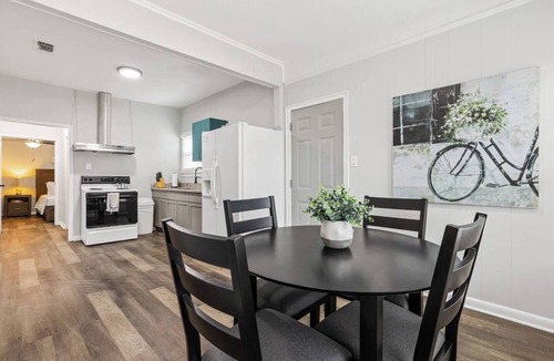 Arlington Heights House | Charming 1-bedroom home with AC and WiFi in lovely Fort Worth