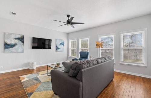 Arlington Heights House | Charming 1-bedroom home with AC and WiFi in lovely Fort Worth
