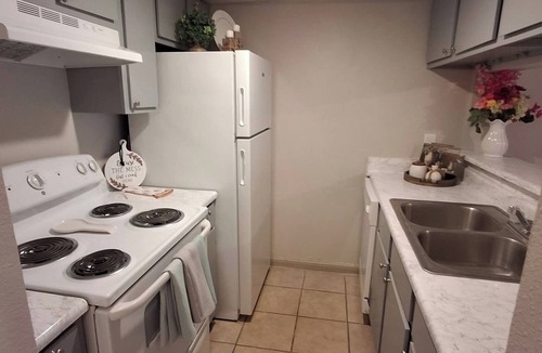 Dallas House | Charming 1-bedroom townhome with AC in vibrant Dallas