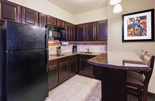 Fort Worth Apartment | Charming 1BR Suite w/Kitchen | Breakfast + Pool
