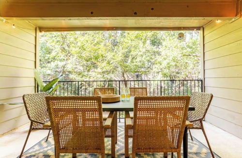 Barton Hills Condo | Charming 2 BR condo in the desired Zilker neighborhood, walk to Barton Springs