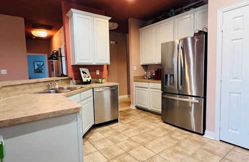 Whitesboro House | Charming 3 bedroom Farmhouse with amazing views in Whitesboro, Texas.