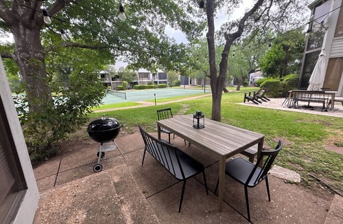Lakeway Condo | Charming 3bed 3 bath Lakeway Retreat with Patio and Resort-Style amenities