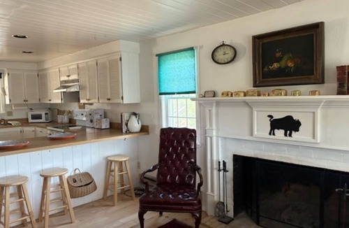 Marvel House | Charming farmhouse on 200 acres in Hesperus, CO overlooking 5,000 acre reserve.