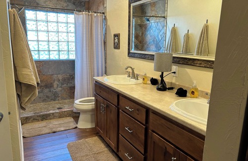 Lake Arthur Other | Charming Farmhouse-2 bedroom in a quiet country setting only minutes from town.