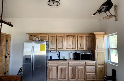 Raton House | Charming, Glamping Cabin with Barbecue Grill, Perfect for Wildlife Watching in Raton, New Mexico