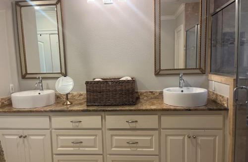 Hollywood - Santa Monica House | Charming Holiday House - Perfect for Sports fans!