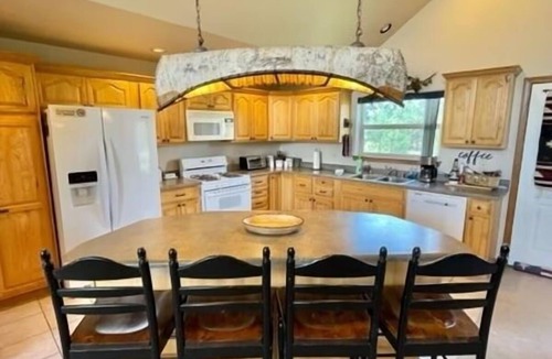 Pagosa Highlands House | Charming Pagosa Cabin | Epic Views, Game Room, Fireplaces & More