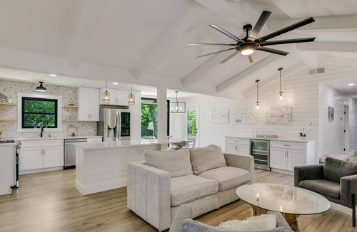 Round Rock House | Charming Ranch Home Near Dell With Cocktail Pool