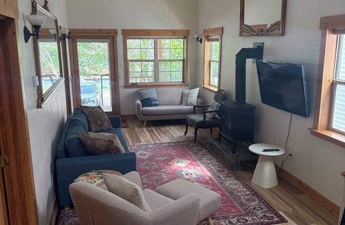 Ouray House | Charming Southwest Victorian in Ouray , Sleeps 8, In town Location