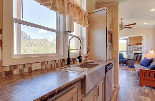 Portal Cabin | Chiricahua Bird/Sky Cabin by Cave Creek Canyon
