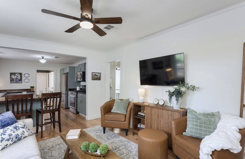 McKinney House | Church Street Cottage-2bed/1bath-near Historic Downtown Mckinney with fire pit