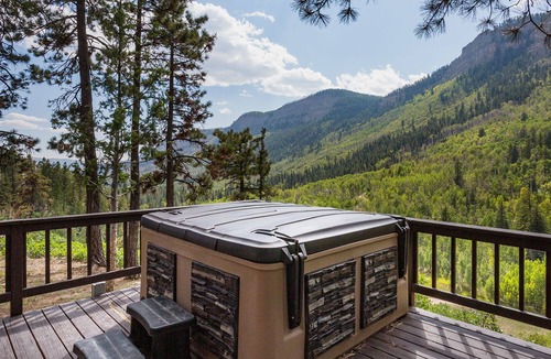 Purgatory House | Cliff Side House - Amazing Views - Hot Tub -