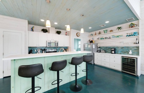 Port Aransas House | Come and play at our Blue Hawaiian Beach house! Close to the beach! The perfect