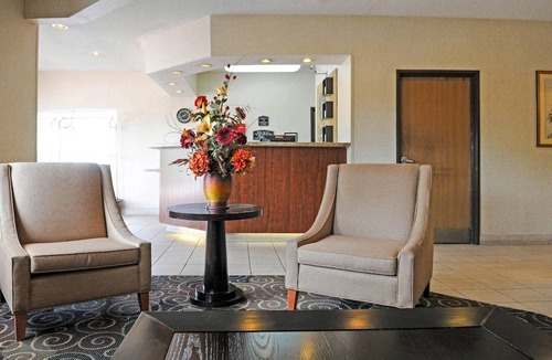 Northeast Heights Hotel | Comfort Inn & Suites Alameda at Albuquerque Balloon Fiesta Park