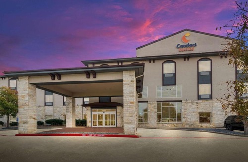 Granbury Hotel | Comfort Suites Granbury