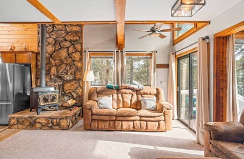 Bayfield Cabin | Comfortable Dog-Friendly Home within Walking Distance of Lake - Wooded Setting