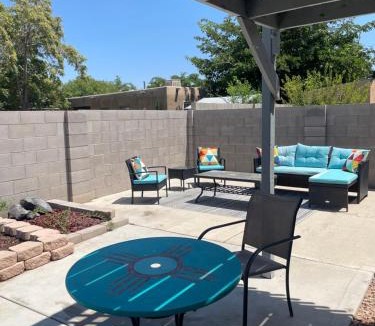 Ladera West House | Comfy, contemporary quiet retreat vacation home with views