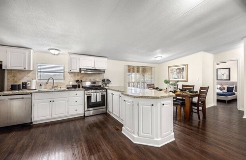 Conroe House | Conroe 3BR Sleeps 12 | Wheelchair-Accessible, Fenced Yard, Pet-Friendly