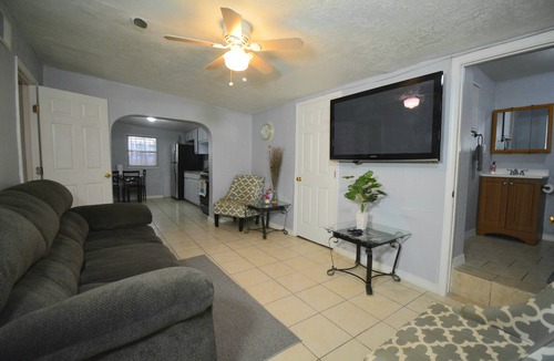 Biggs Field Apartment | Corner Gem near Del Sol Hospital