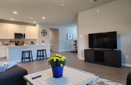Williamson County House | Country Cozy! Well stocked, immaculate home. Great short or extended stays! n