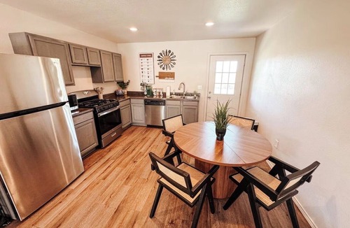 Forney Condo | Country Getaway - 20 min to Dallas - Sunset views