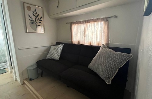 Tyrone House | Cozy 1-bedroom mobile home with WiFi, AC in charming Silver City