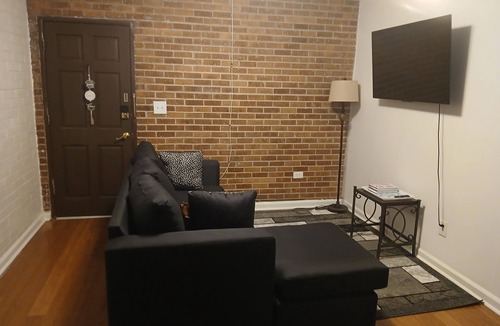 Highlands - Perkins Apartment | Cozy 1-bedroom with AC and WiFi in charming Baton Rouge near LSU