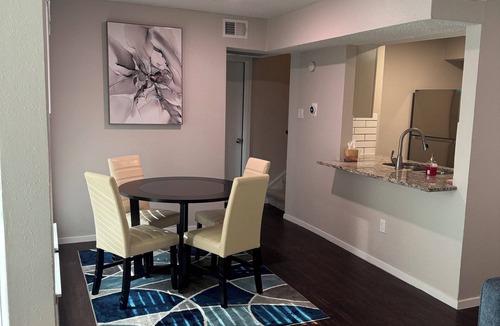 Vickery Meadow Condo | Cozy 2-bedroom condo in terrific Dallas with AC, WiFi etc.