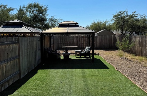 Pomerene House | Cozy 2-bedroom house in adorable Benson with AC comfort