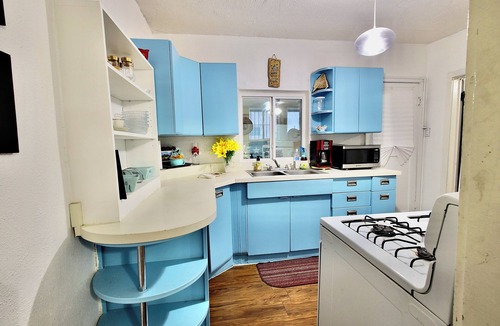 El Paso House | Cozy 2-bedroom house in welcoming El Paso with WiFi, AC entire home
