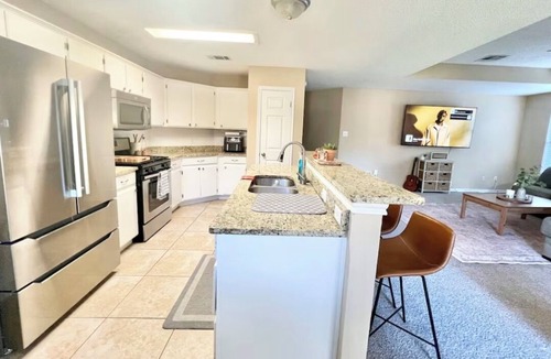 Cedar Park House | Cozy 3-bedroom house with Large Backyard and 72 inch TV