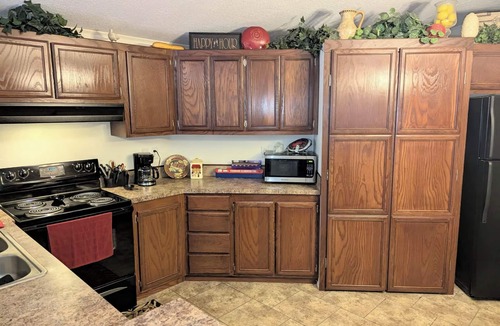 May House | Cozy 3-bedroom mobile home in Lake Brownwood in Thunderbird Bay