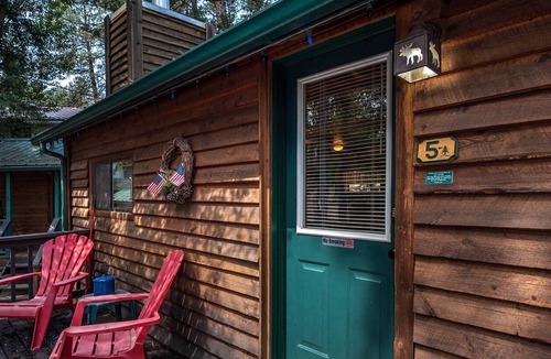 Ruidoso Cabin | Cozy Bear 5, 1 Bedroom, Fireplace, Midtown, Sleeps 4