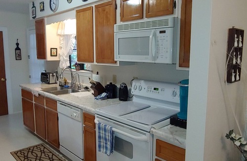 Ruidoso Cabin | Cozy cabin among tall pines. Great location, pet friendly, wild life abundant.