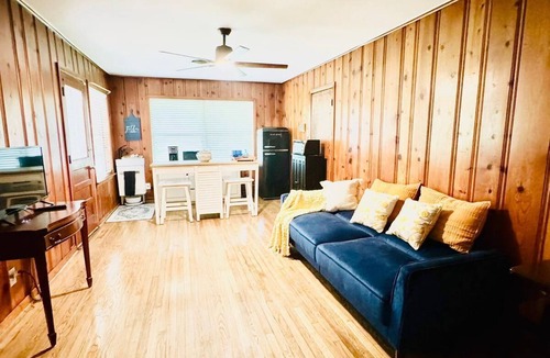 Willow Meadows/Willowbend Area House | Cozy Cabin-Style Guest Suite World Cup Stay walk to NRG Stadium!