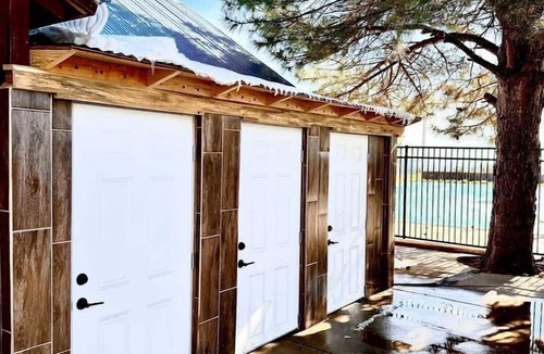 McIntosh RV Rental | Cozy Family Glamping Escape with Heritage Orchard near Mountainair in Torreon, New Mexico
