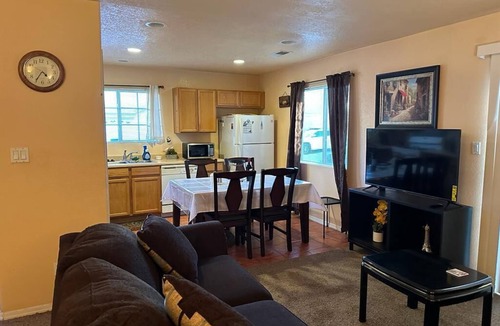 Albuquerque House | Cozy Home - Jicama