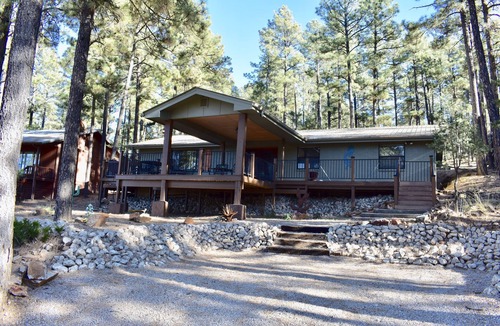 Ruidoso Cabin | Cozy Home With Great Views, Awesome Deck and A/C