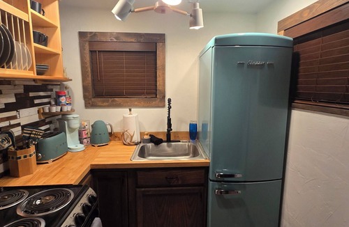 Ruidoso Cabin | Cozy mountain cabin A/C+hot tub+1 min to Midtown downtown in Ruidoso New Mexico.