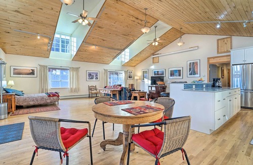 Lewis House | Cozy Mountain Retreat: Steps to Dolores River