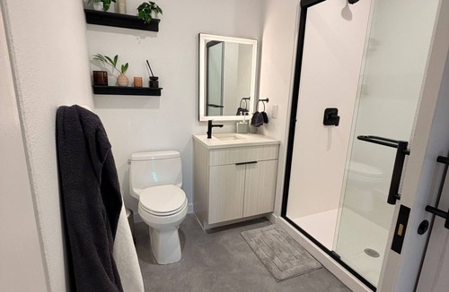 Civic District Apartment | Cozy private bedroom in 5bed-2bath apartment with AC in pleasant Austin
