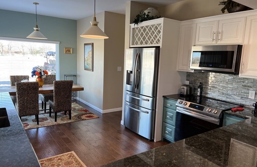 Granbury House | Cozy Ranch Guest Home located between Granbury and Glen Rose.