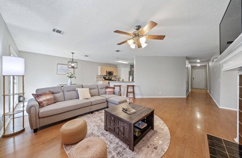 Cat Hollow House | Cozy Round Rock Retreat 3BR Home Near Austin