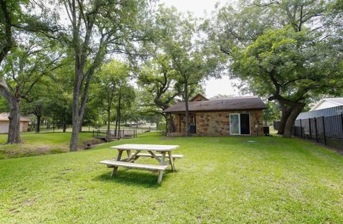 Horseshoe Bay House | Creek Haven Getaway | Concierge Services