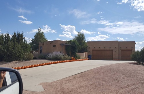 Pueblo West Apartment | Cute, comfy studio, close to Lake Pueblo Reservoir! Come see southern Colorado.