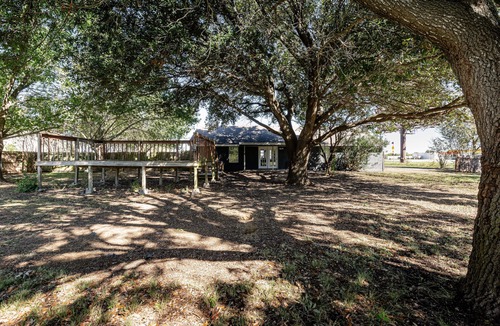Crawford House | Cute Country Home Minutes From Magnolia & Baylor