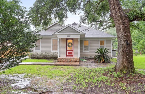 Abita Springs House | Cute home in Historic Abita Springs with tons of privacy.