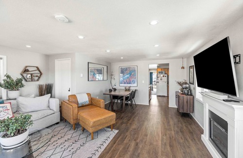Leadville North House | Dairy Flat 2BR — Hot Tub, Fenced Dog Yard, Walk to Downtown Leadville
