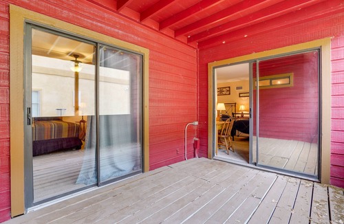 McQueeney House | Deck & Gas Grill: Riverfront McQueeney Duplex